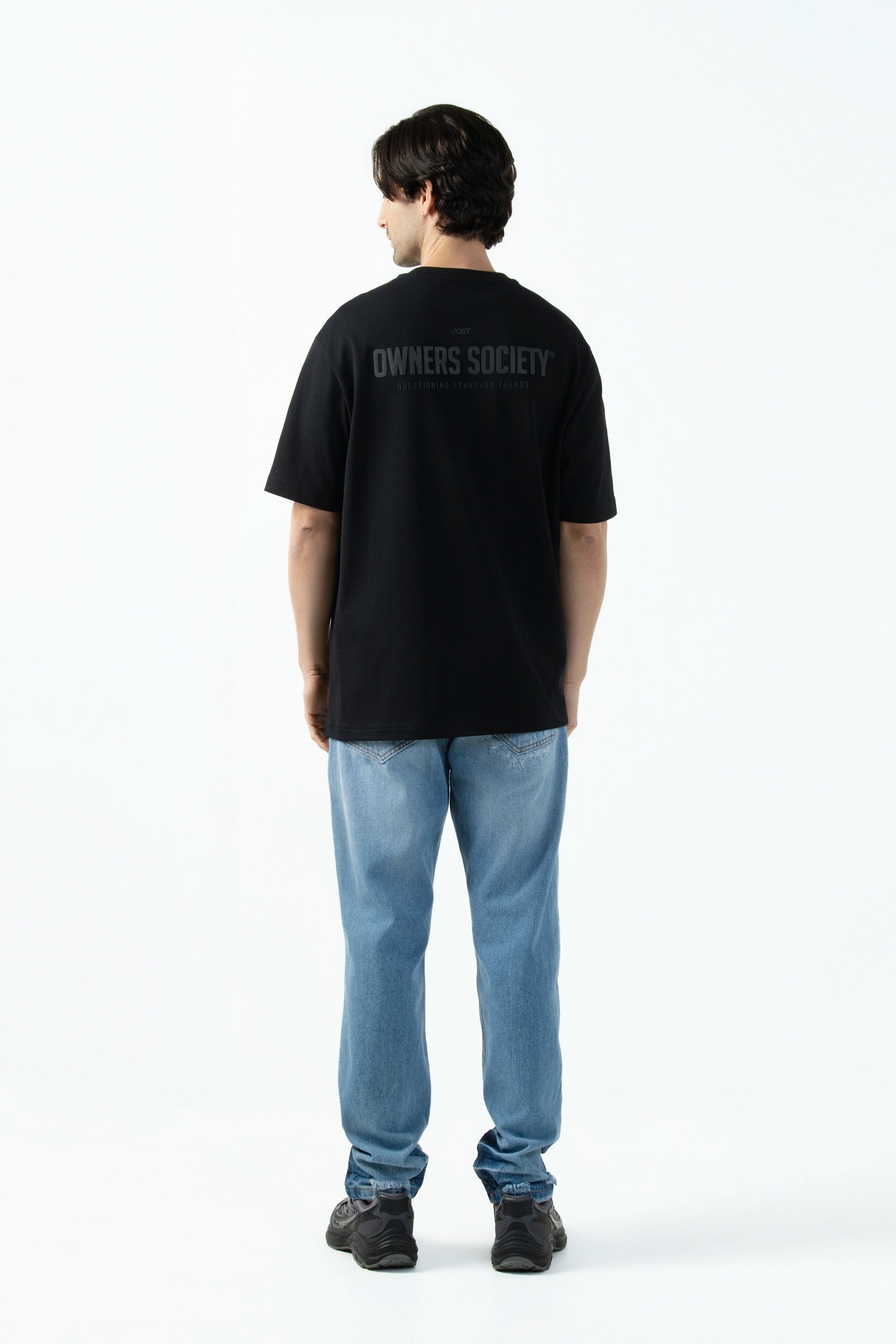 CAMISETA MANGA CORTA COLOR NEGRO