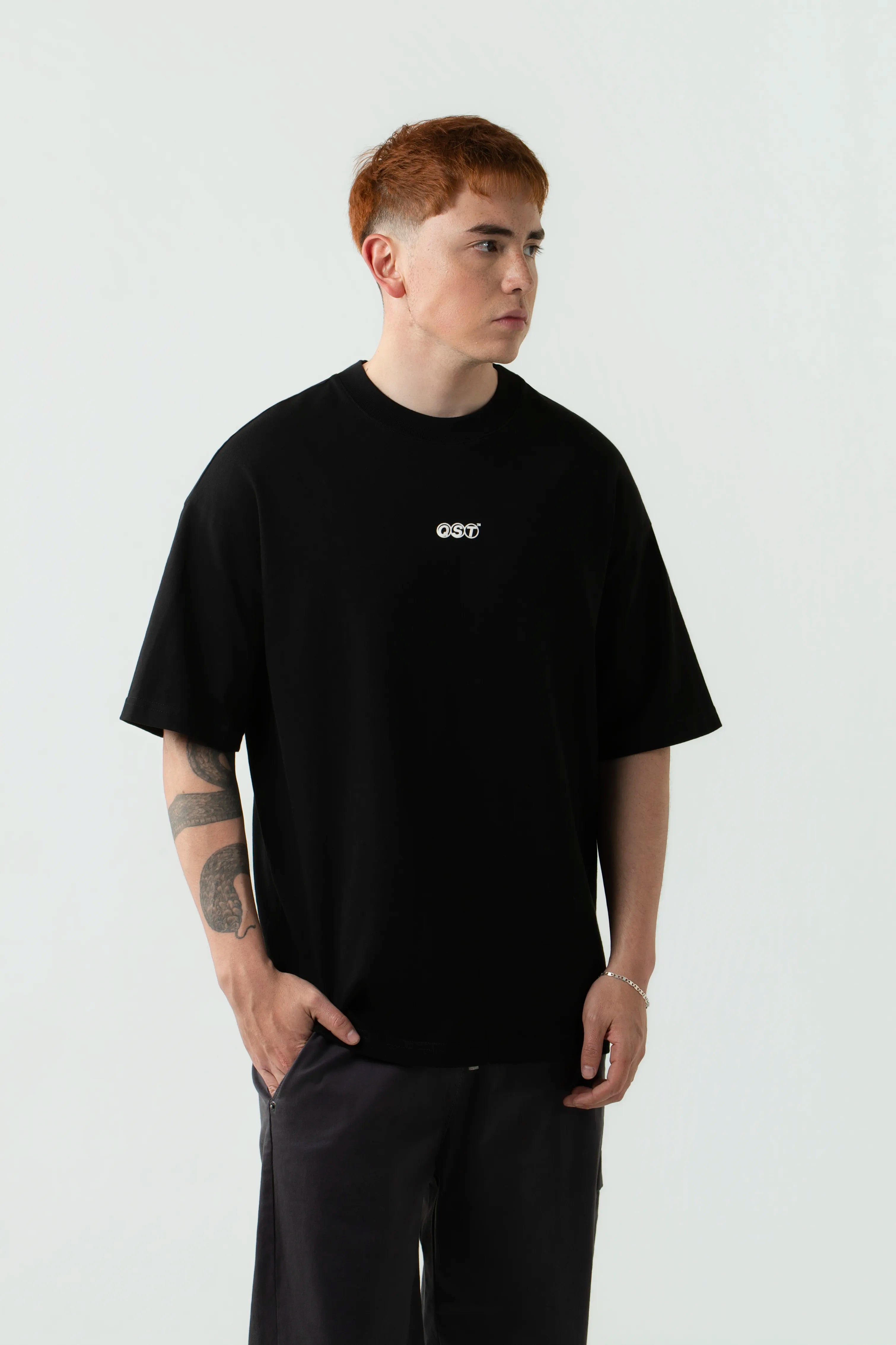 CAMISETA MANGA CORTA COLOR NEGRO