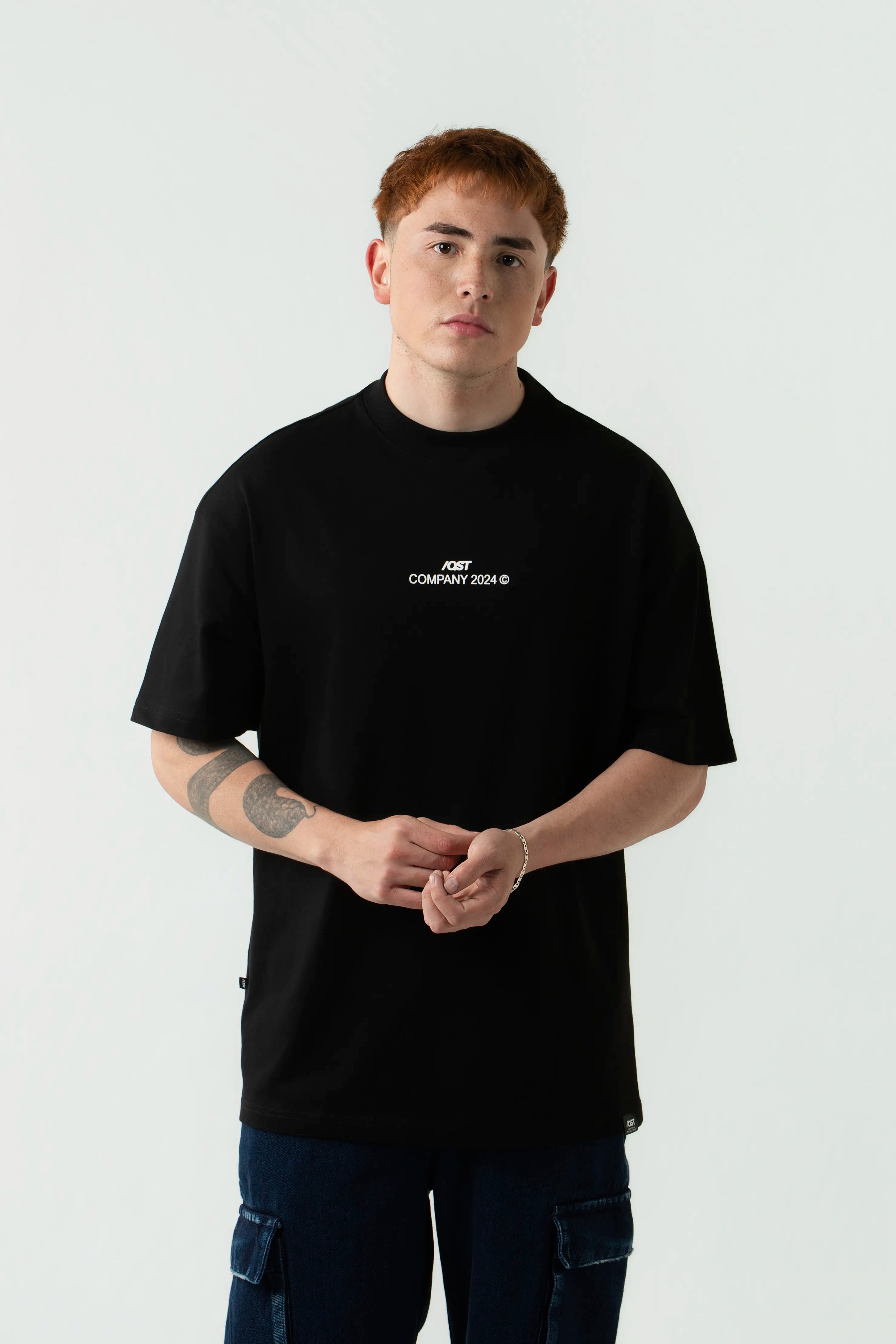 CAMISETA MANGA CORTA COLOR NEGRO