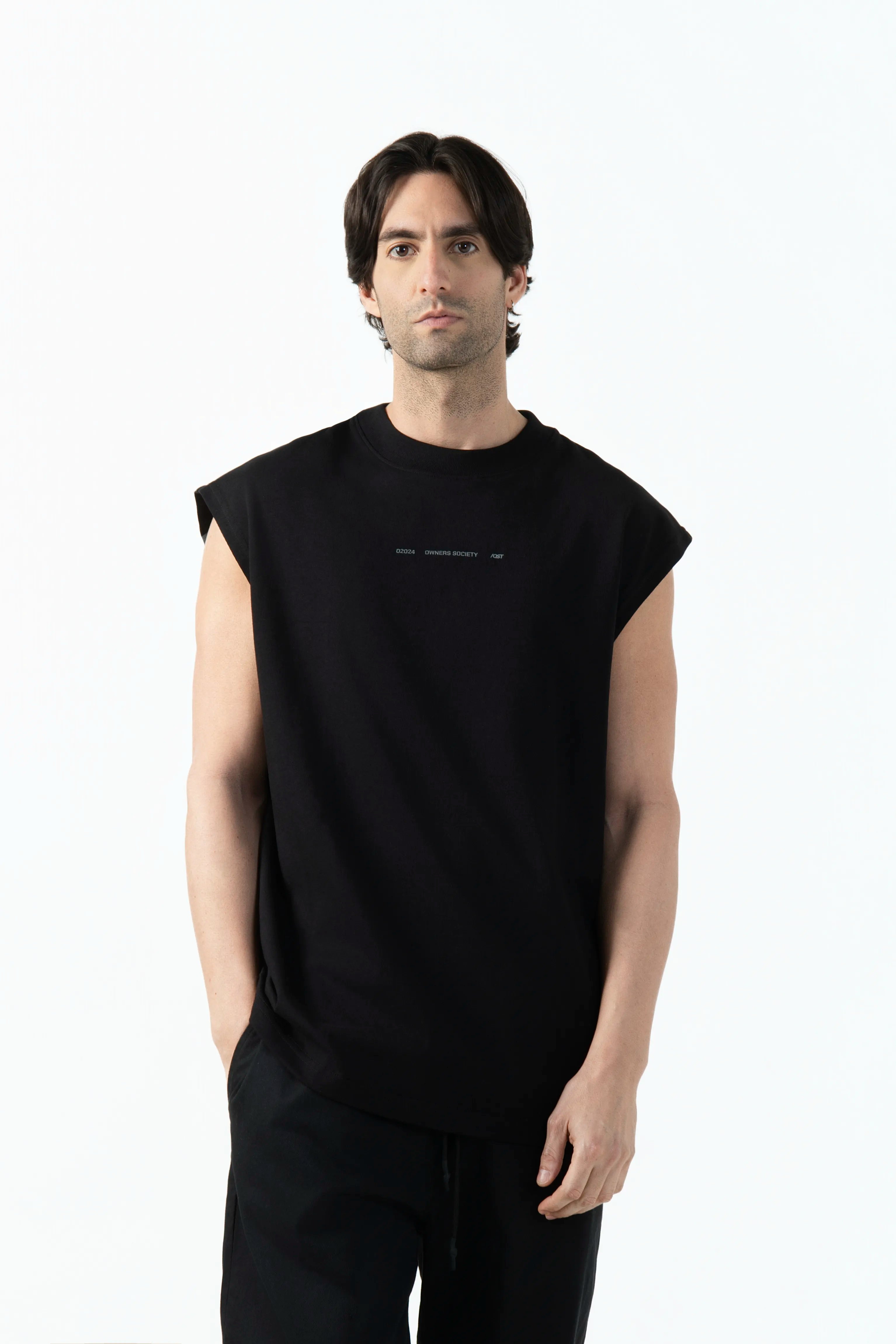 CAMISETA MANGA CORTA COLOR NEGRO