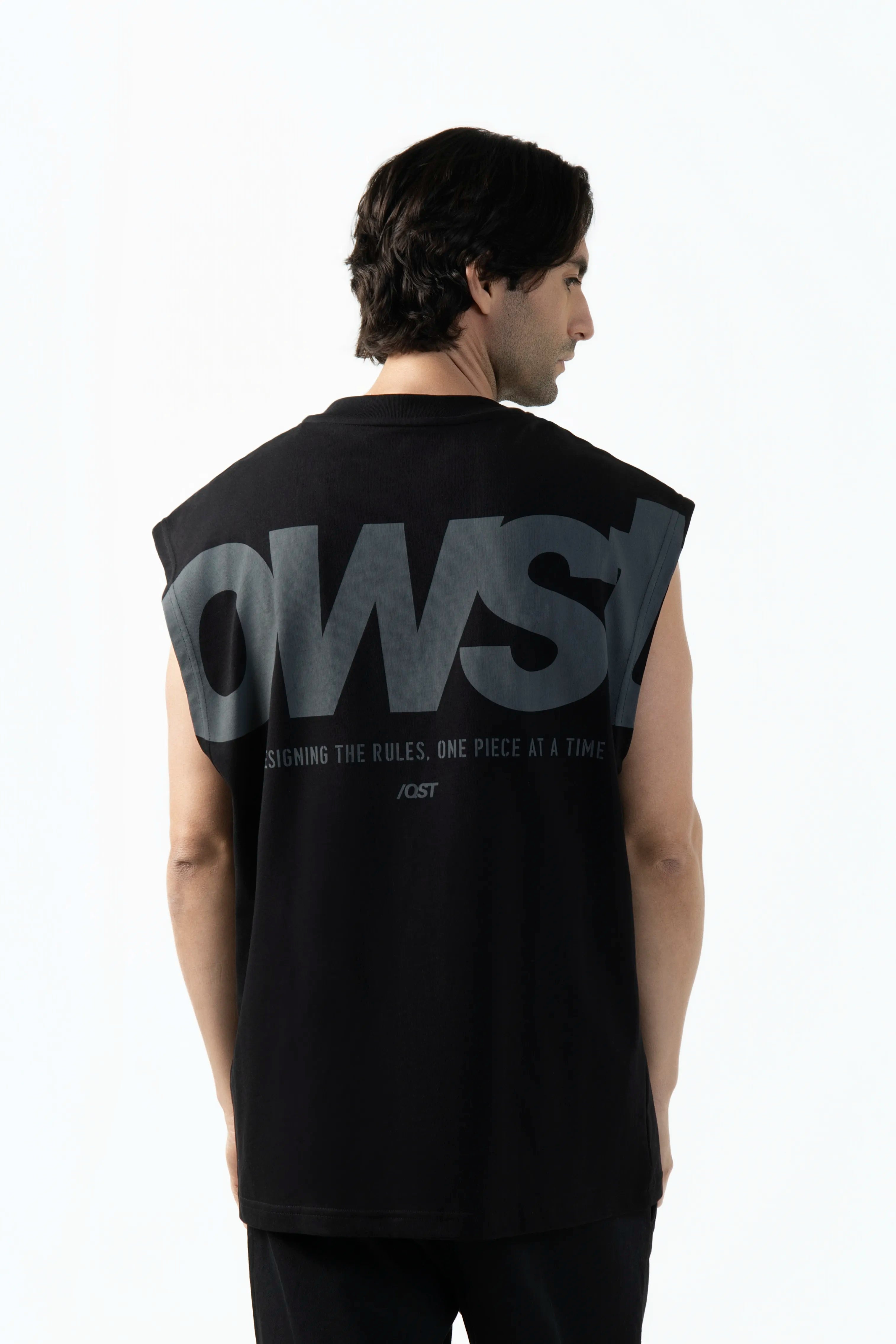 CAMISETA MANGA CORTA COLOR NEGRO