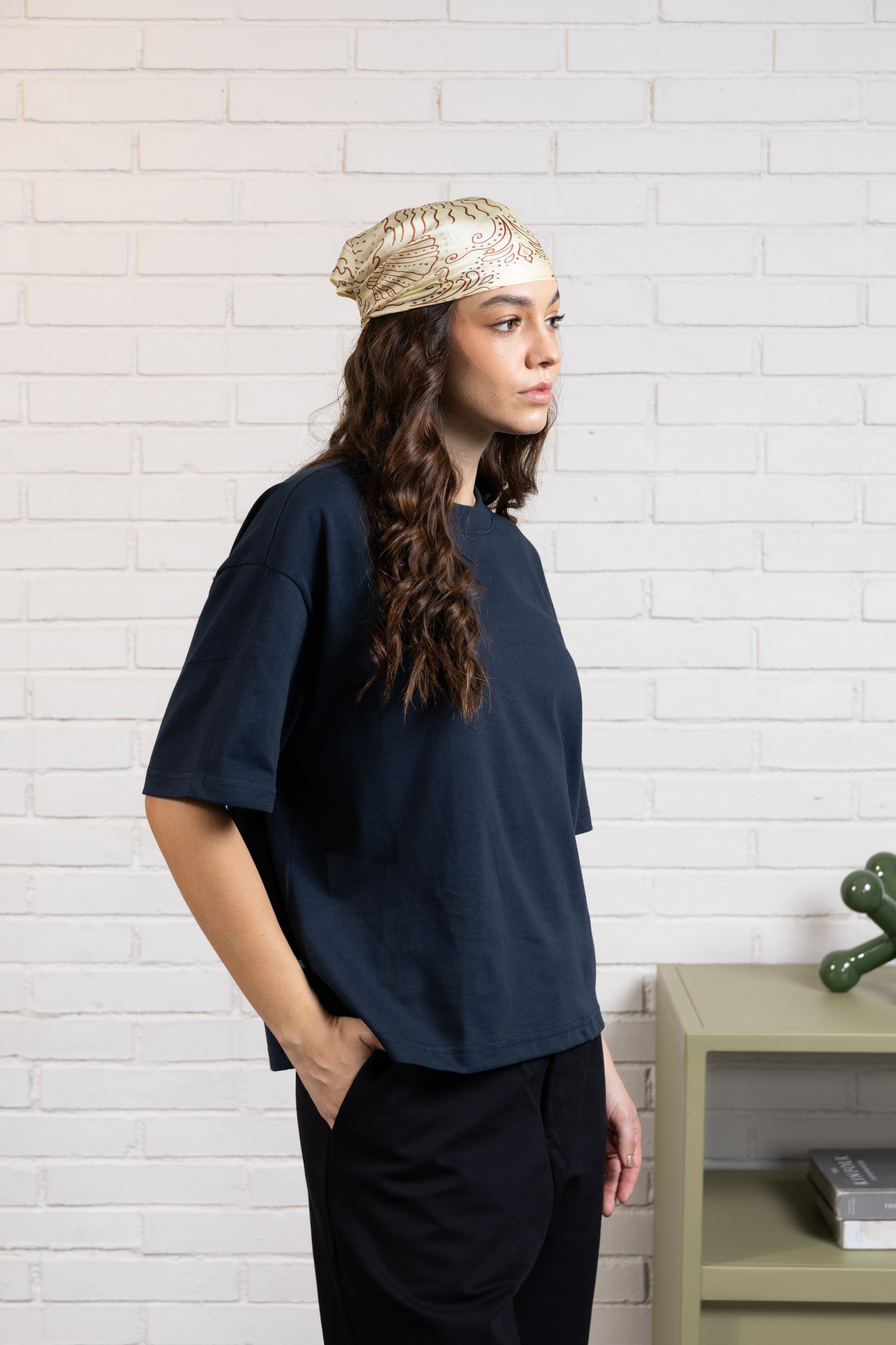 CAMISETA MANGA CORTA COLOR AZUL OSCURO