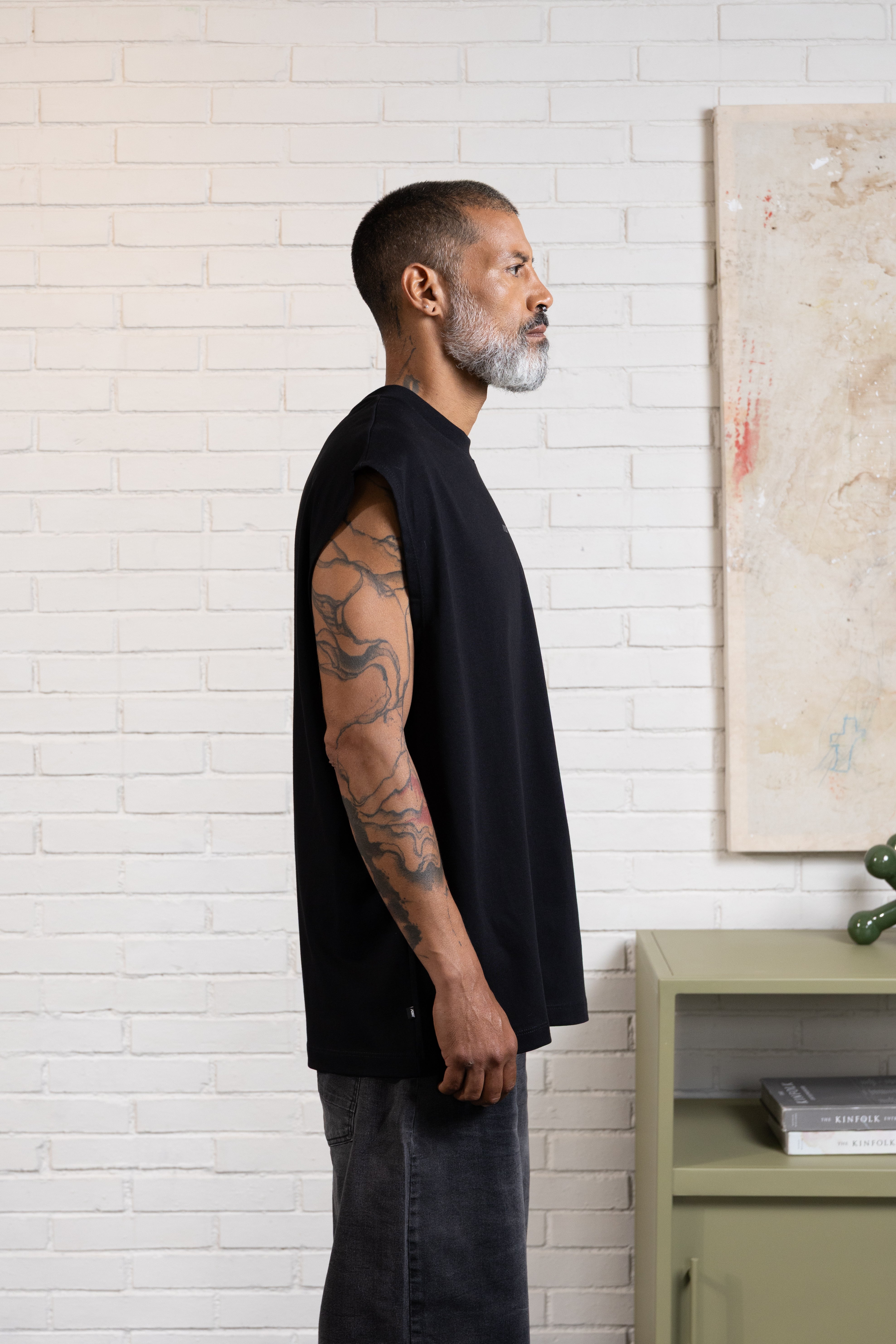 CAMISETA MANGA CORTA COLOR NEGRO