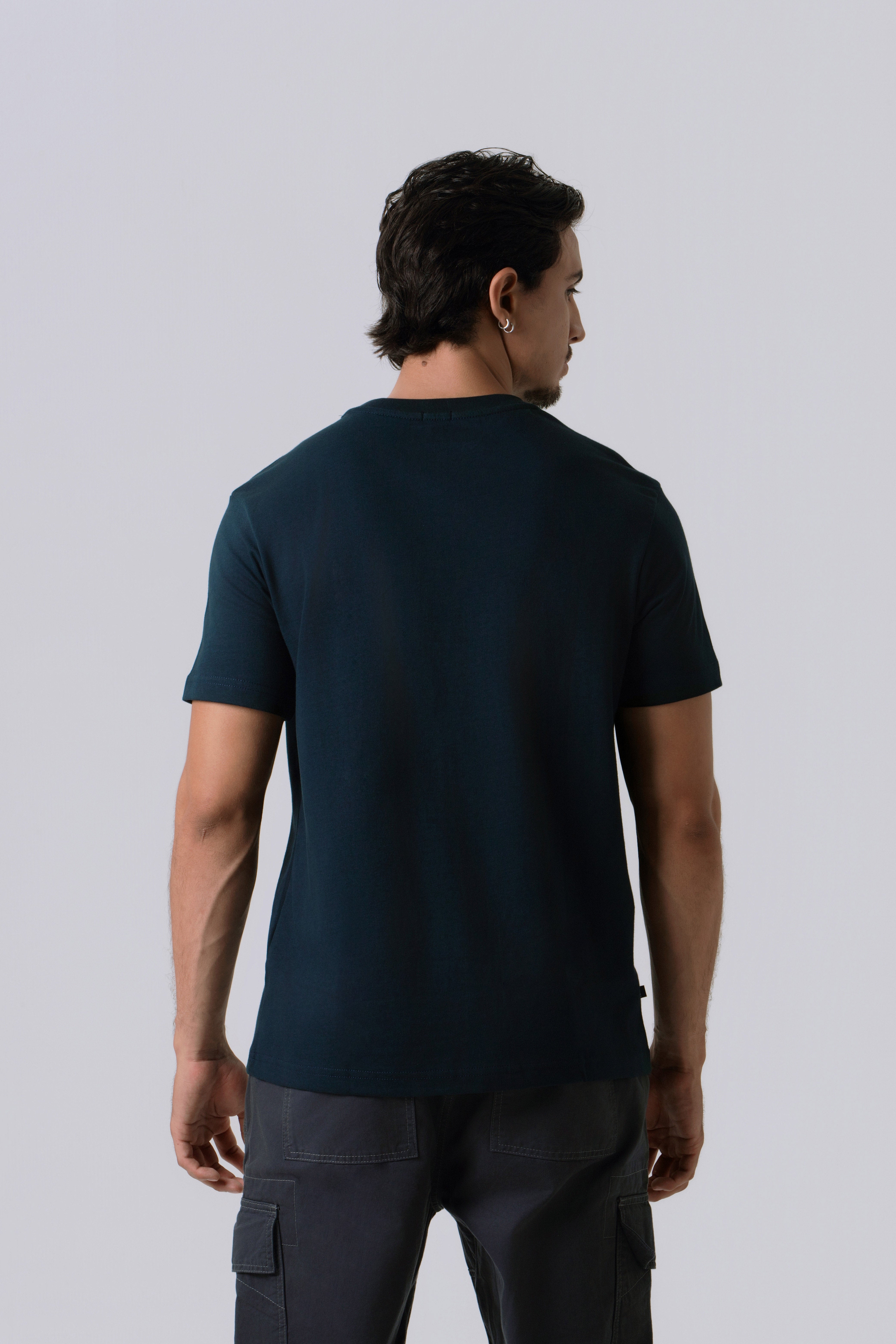 CAMISETA MANGA CORTA COLOR AZUL OSCURO