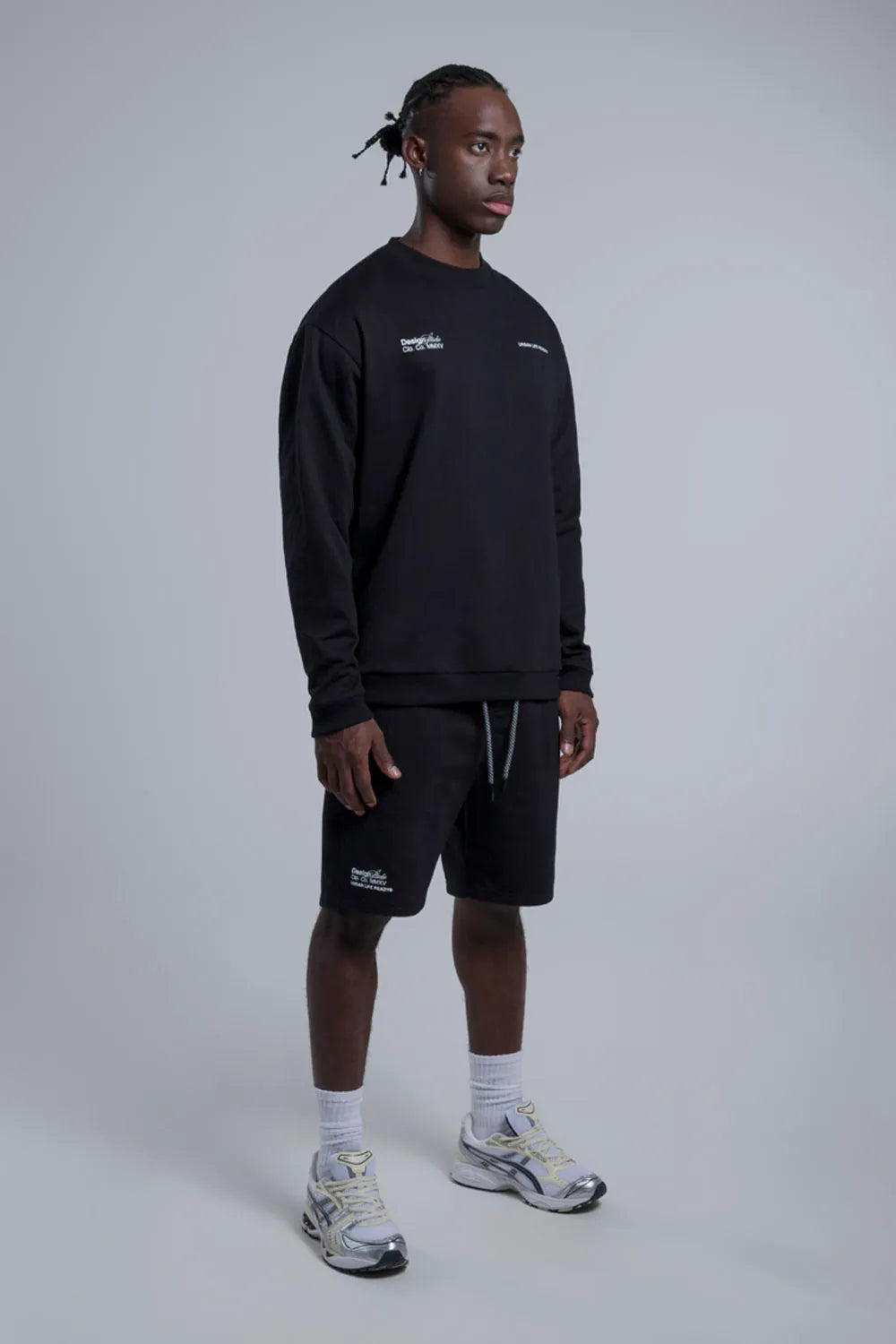 CREWNECK OVERSIZE ESENCIAL BLACK - QST