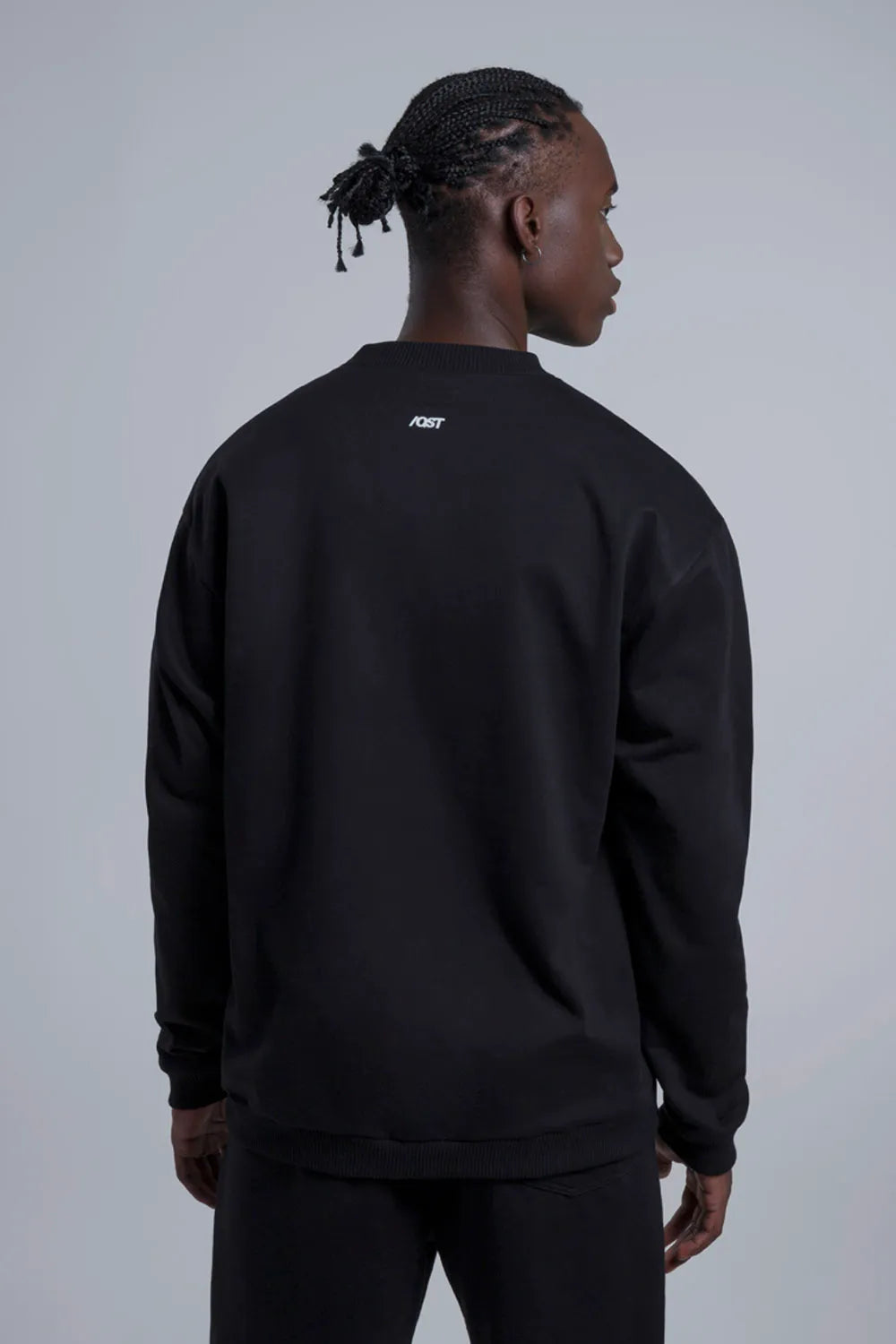 CREWNECK OVERSIZE ESENCIAL BLACK - QST