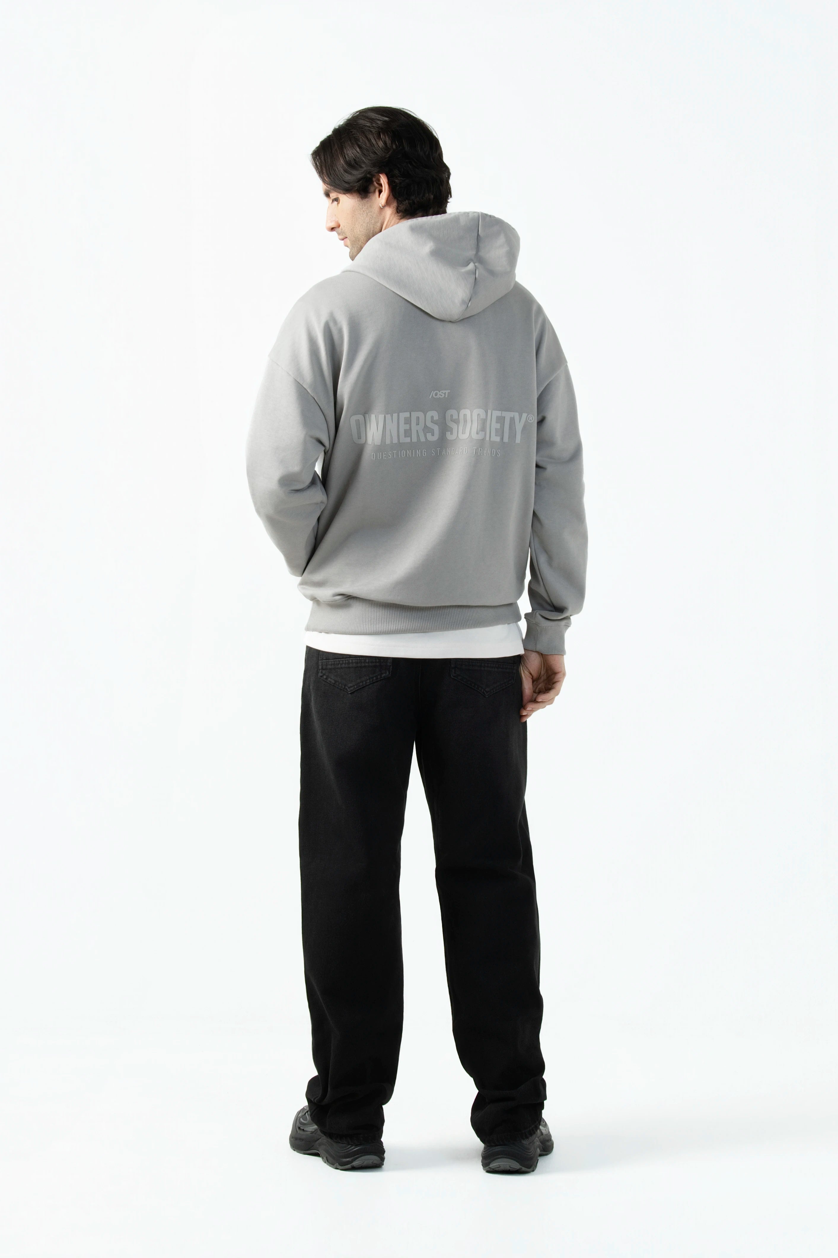 BUZO CERRADO COLOR GRIS CLR