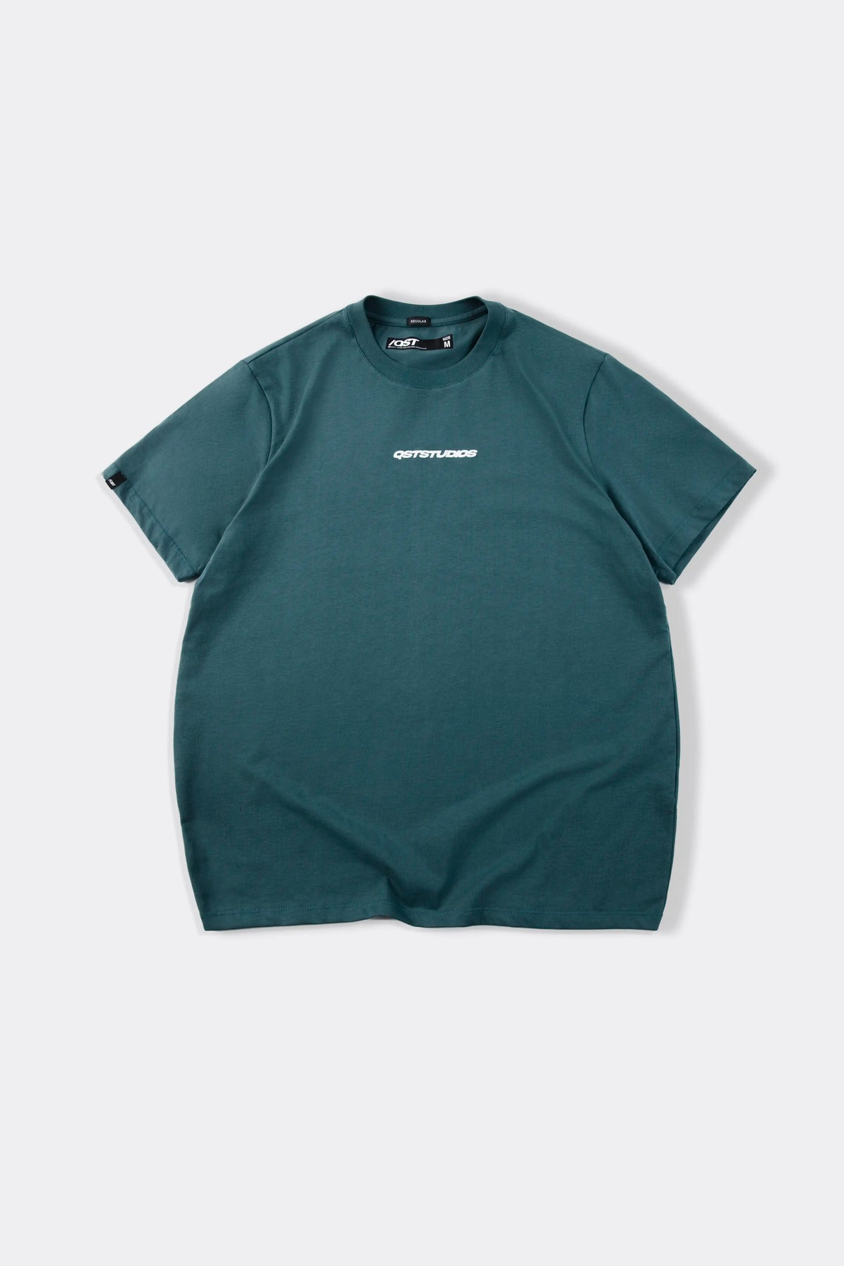 CAMISETA ESPECIAL ESTAMPADO LOCALIZADO COLOR VERDE BOTELLA
