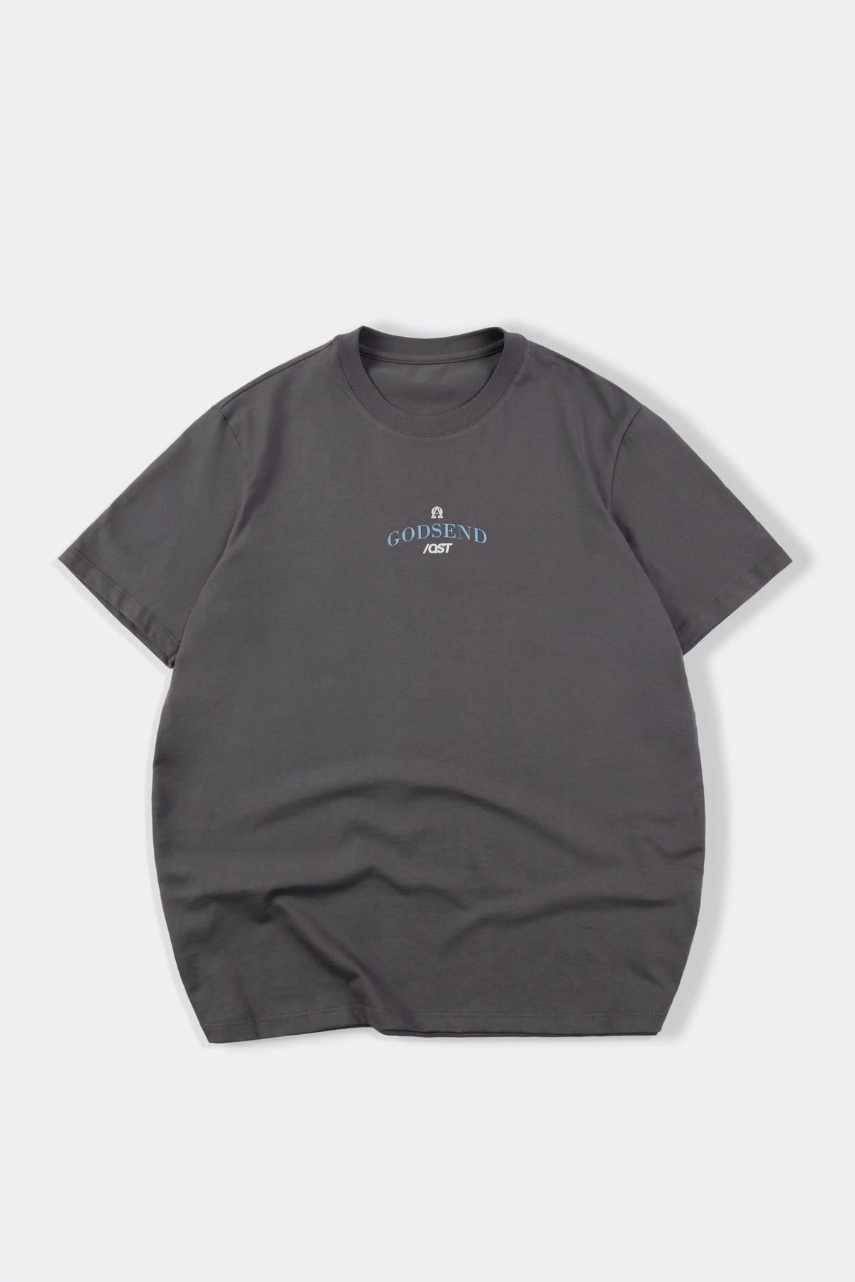 CAMISETA ESPECIAL ESTAMPADO LOCALIZADO COLOR GRIS OSCURO